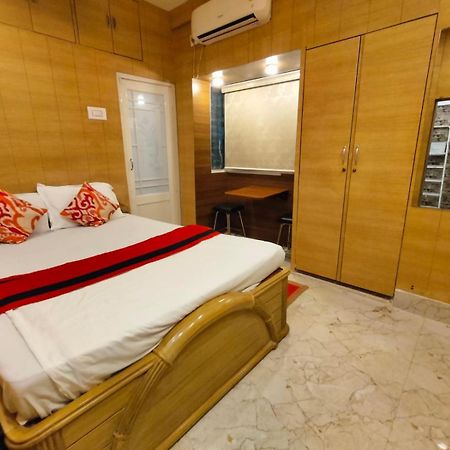 Kollolini Kolkata Bed and Breakfast Exteriör bild